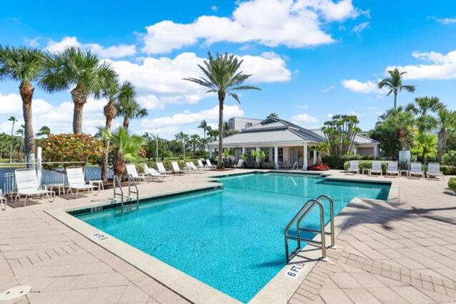 5799 NE Island Cove Way 1404, Stuart, FL 34996