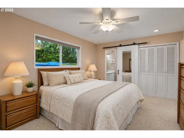 9070 Sw HOWATT St, Portland, OR 97225