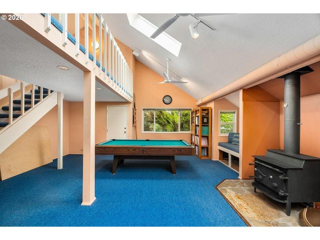 9070 Sw HOWATT St, Portland, OR 97225