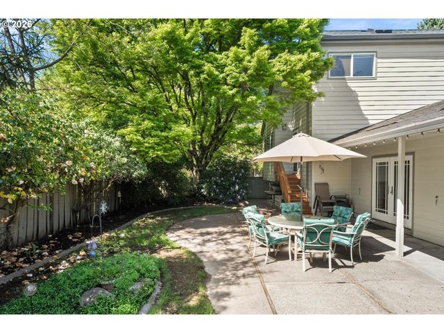 9070 Sw HOWATT St, Portland, OR 97225