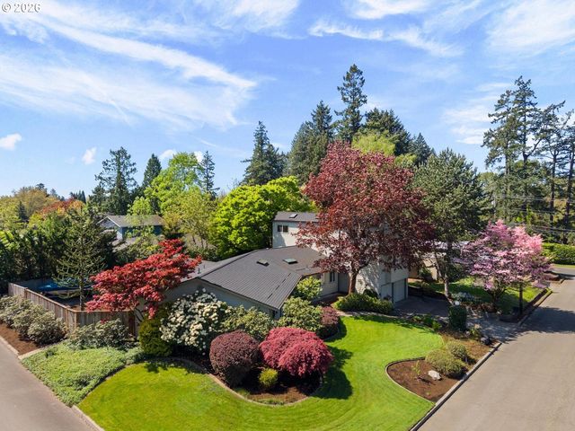 9070 Sw HOWATT St, Portland, OR 97225