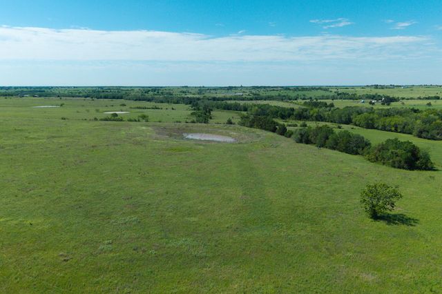 1571 Schulze Road, Schulenburg, TX 78956