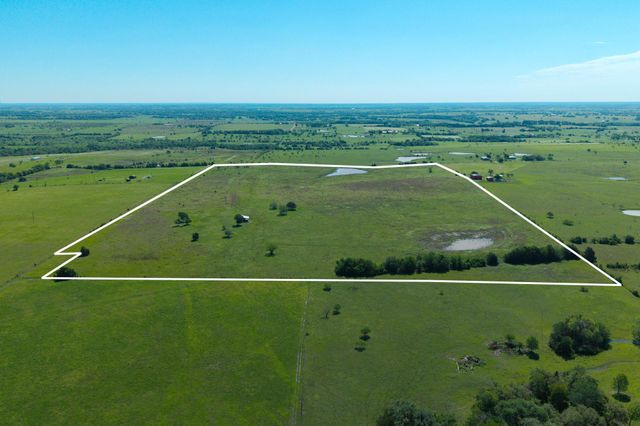 1571 Schulze Road, Schulenburg, TX 78956
