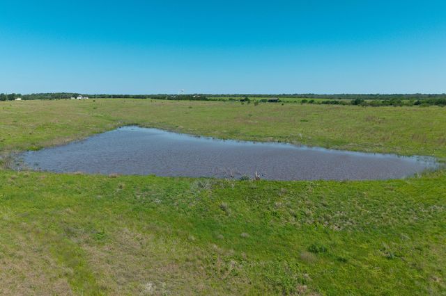 1571 Schulze Road, Schulenburg, TX 78956