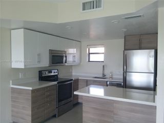 8290 Lake Drive 510, Doral, FL 33166