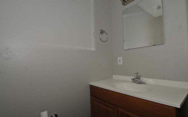 32 Kyles Lane, Fort Thomas, KY 41075