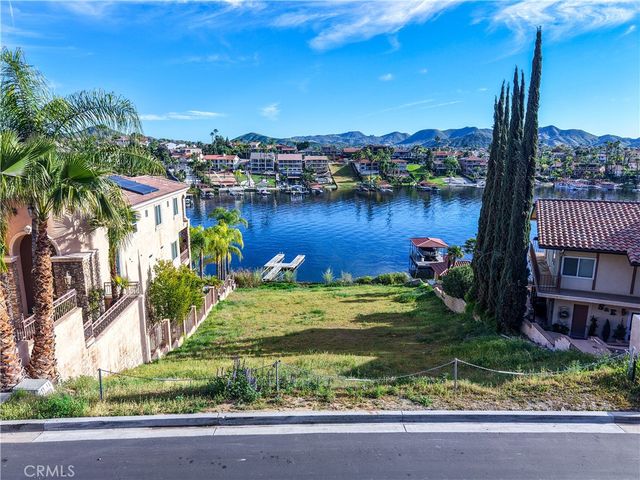 22226 san joaquin drive west Drive W, Canyon Lake, CA 92587