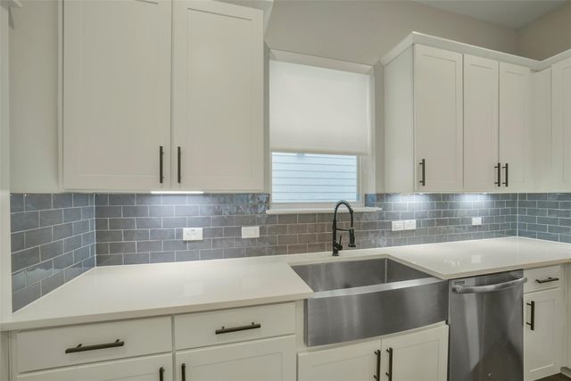 760 W Donovan Street, Houston, TX 77091