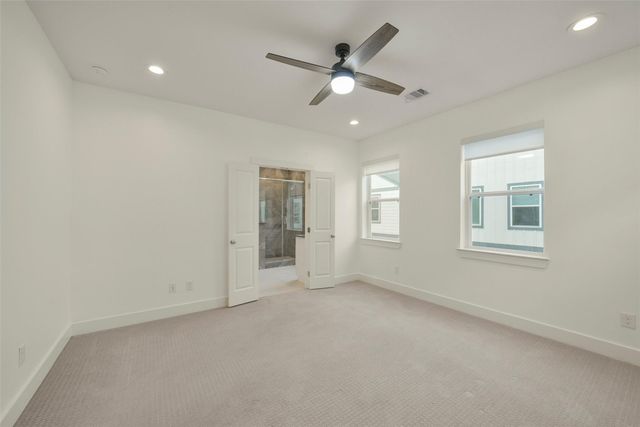 760 W Donovan Street, Houston, TX 77091