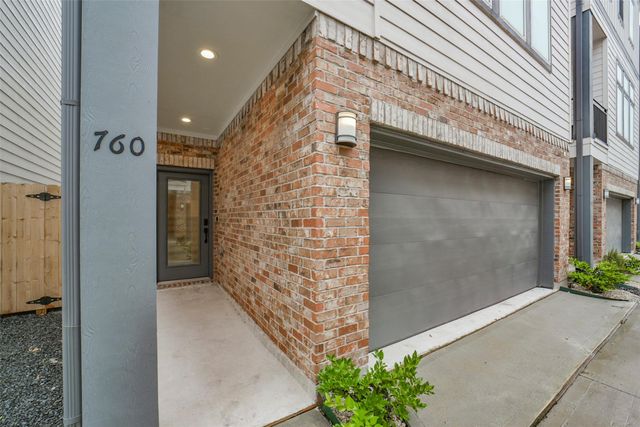 760 W Donovan Street, Houston, TX 77091