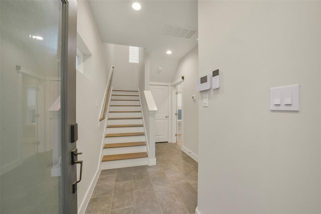 760 W Donovan Street, Houston, TX 77091