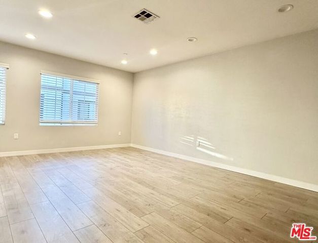 5250 Chesebro Road, Agoura Hills, CA 91301