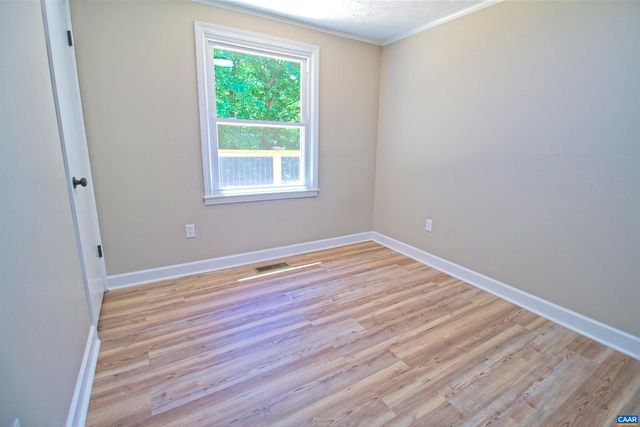 135 IROQUOIS TRL, Ruckersville, VA 22968