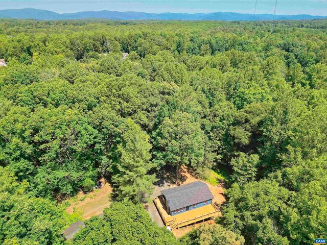 135 IROQUOIS TRL, Ruckersville, VA 22968