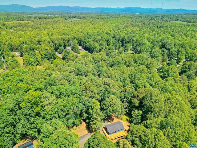 135 IROQUOIS TRL, Ruckersville, VA 22968