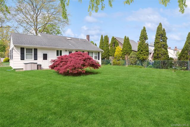 276 Fishel Avenue, Riverhead, NY 11901