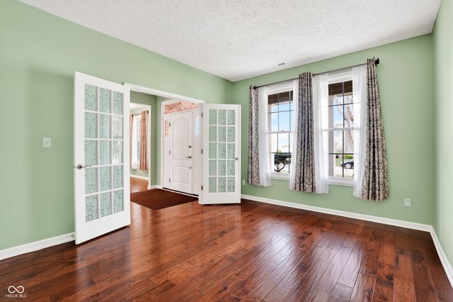 6603 Taraval Drive, Indianapolis, IN 46260