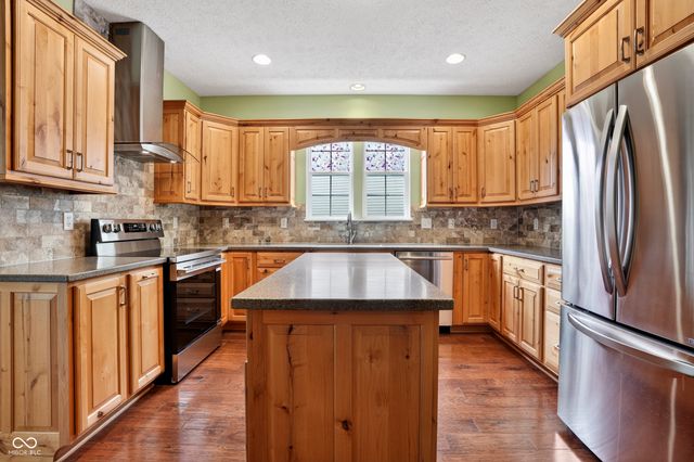 6603 Taraval Drive, Indianapolis, IN 46260