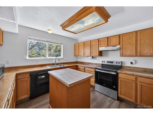 4052 S Kirk Way, Aurora, CO 80013