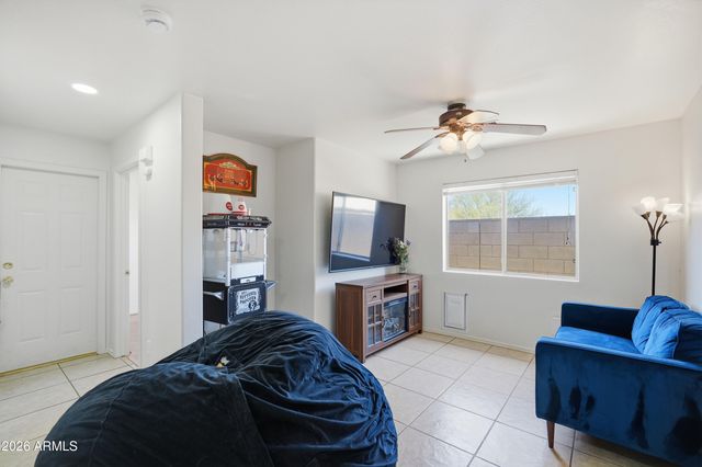 30743 N Coral Bean Drive, San Tan Valley, AZ 85143