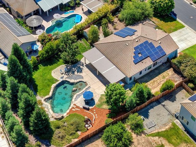 4481 Springhill Dr, Roseville, CA 95747