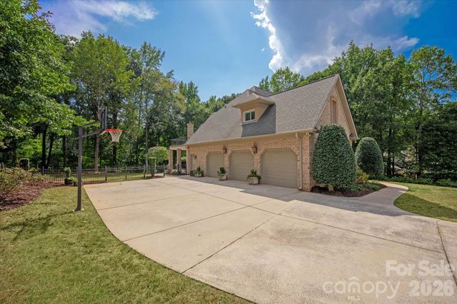 1005 Firethorne Club Drive, Marvin, NC 28173