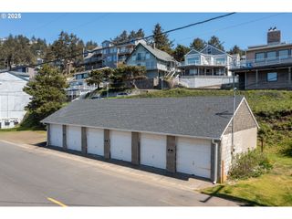 1495 PACIFIC Ave, Oceanside, OR 97134