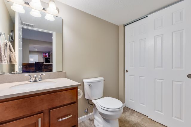 2881 Lauren Meadows Drive, Hebron, KY 41048