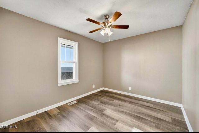 2616 Park Avenue, Johnson City, TN 37601