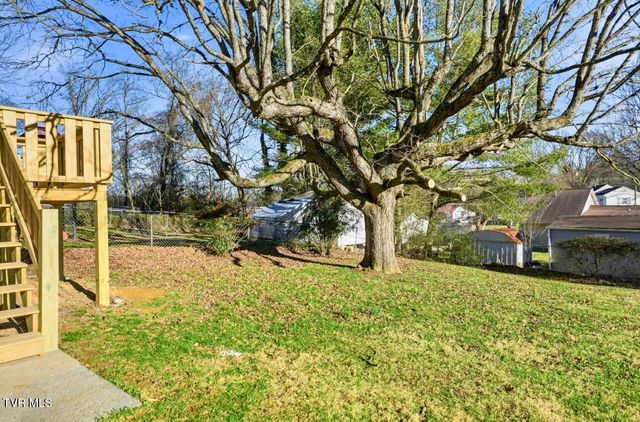 2616 Park Avenue, Johnson City, TN 37601