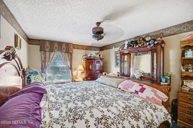 494 BROCKHAM Drive, Jacksonville, FL 32221