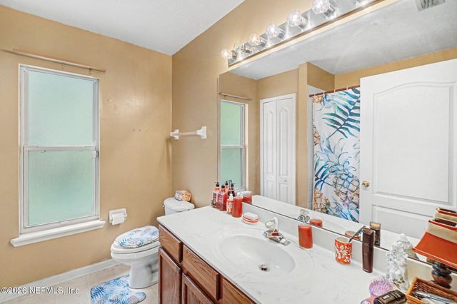 494 BROCKHAM Drive, Jacksonville, FL 32221