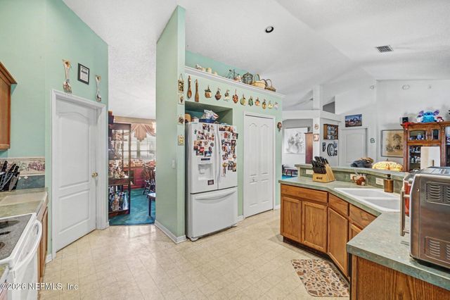 494 BROCKHAM Drive, Jacksonville, FL 32221