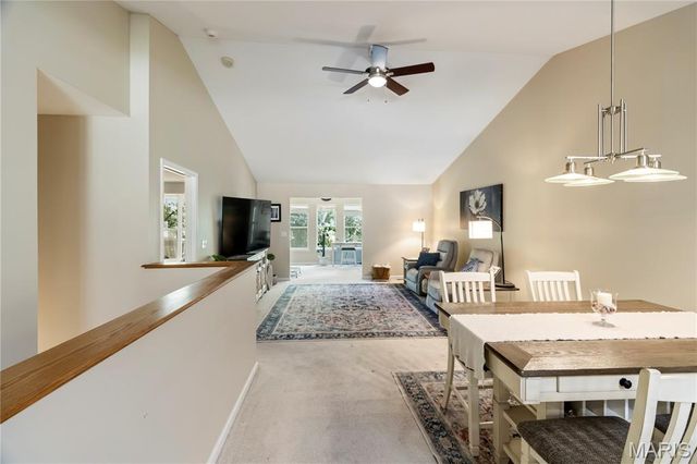 2714 Royal Oak Drive, High Ridge, MO 63049