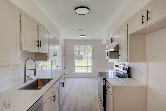 3511 Ponderosa Drive, Bossier City, LA 71112