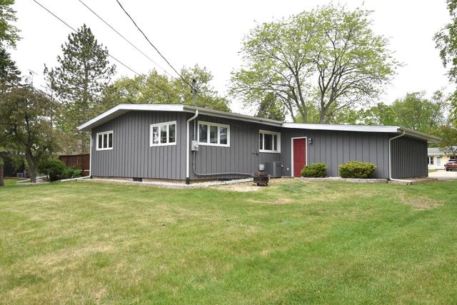 1215 W Kay STREET, Whitewater, WI 53190