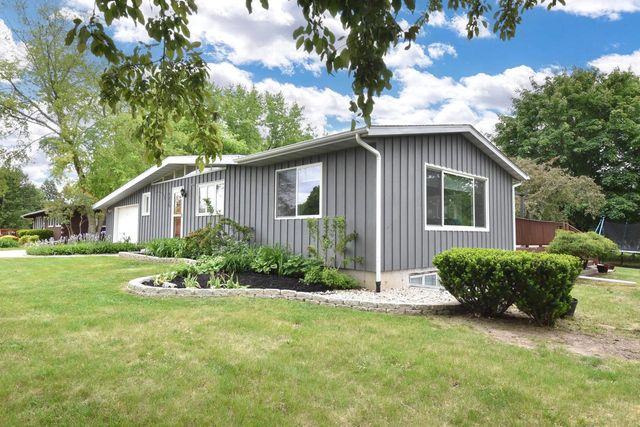 1215 W Kay STREET, Whitewater, WI 53190