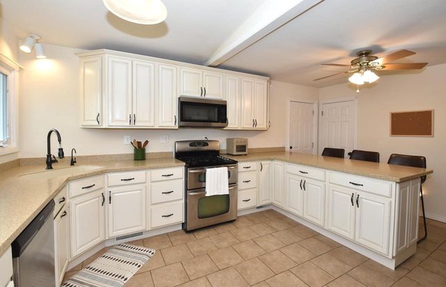 1215 W Kay STREET, Whitewater, WI 53190