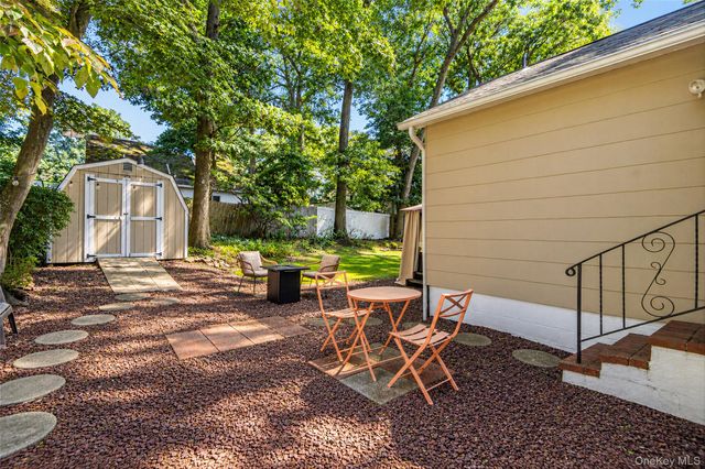 7 Beacon Drive, Sound Beach, NY 11789