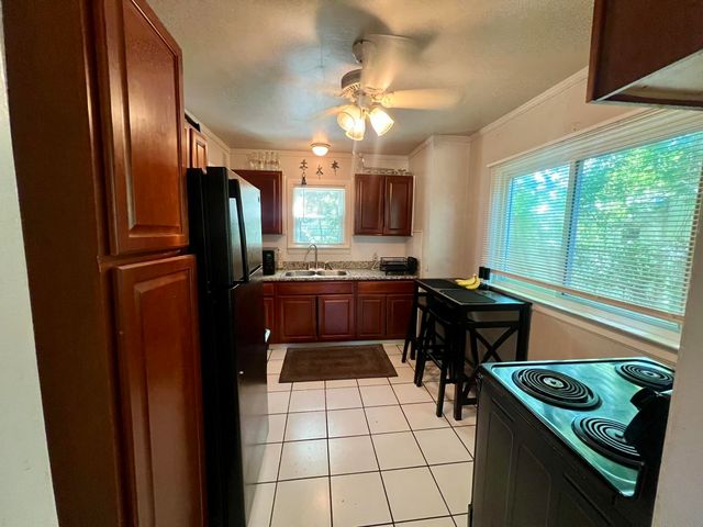 181 S Marshall Street, Pontiac, MI 48342