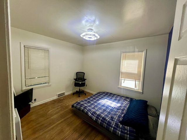 181 S Marshall Street, Pontiac, MI 48342