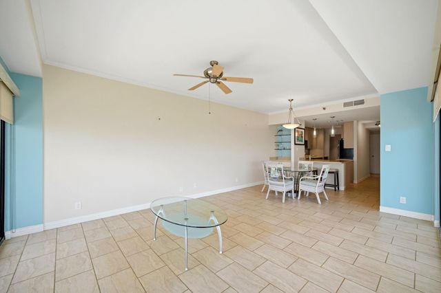 7700 Seawall Boulevard 501, Galveston, TX 77551