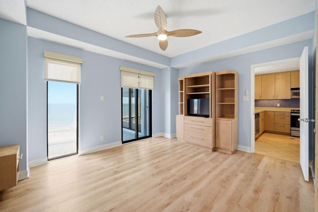 7700 Seawall Boulevard 501, Galveston, TX 77551