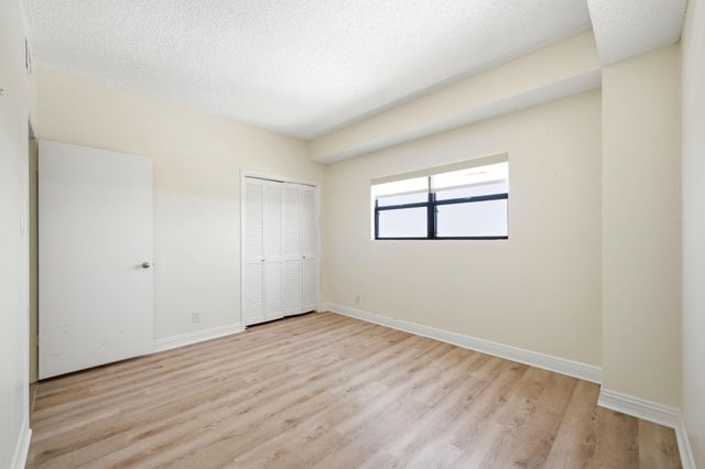 7700 Seawall Boulevard 501, Galveston, TX 77551