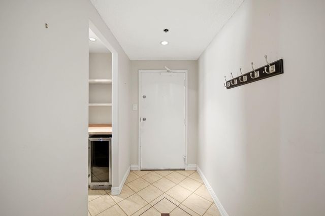 7700 Seawall Boulevard 501, Galveston, TX 77551