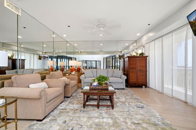 7700 Seawall Boulevard 501, Galveston, TX 77551