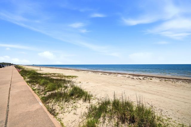 7700 Seawall Boulevard 501, Galveston, TX 77551