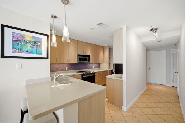 7700 Seawall Boulevard 501, Galveston, TX 77551