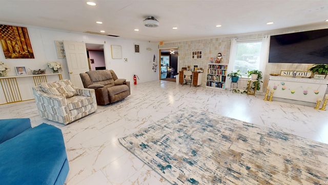 1804 W 11th Street, Marion, IN 46953