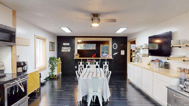 1804 W 11th Street, Marion, IN 46953